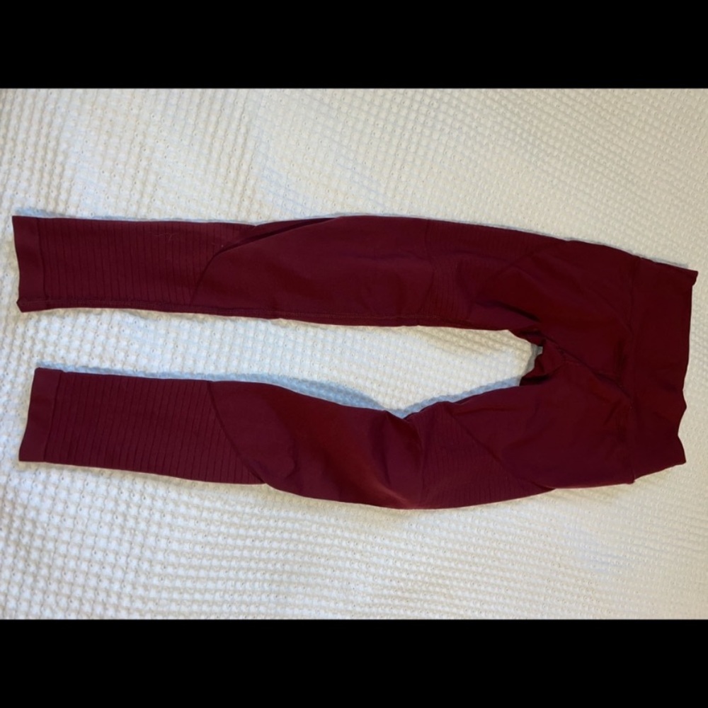 Alphalete leggings maroon size small